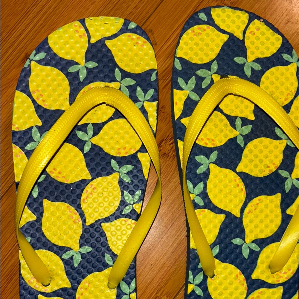 Lemon Print Flip Flops - Picture 3 of 4
